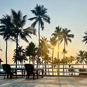 Sunset Beach Homestay Varkala